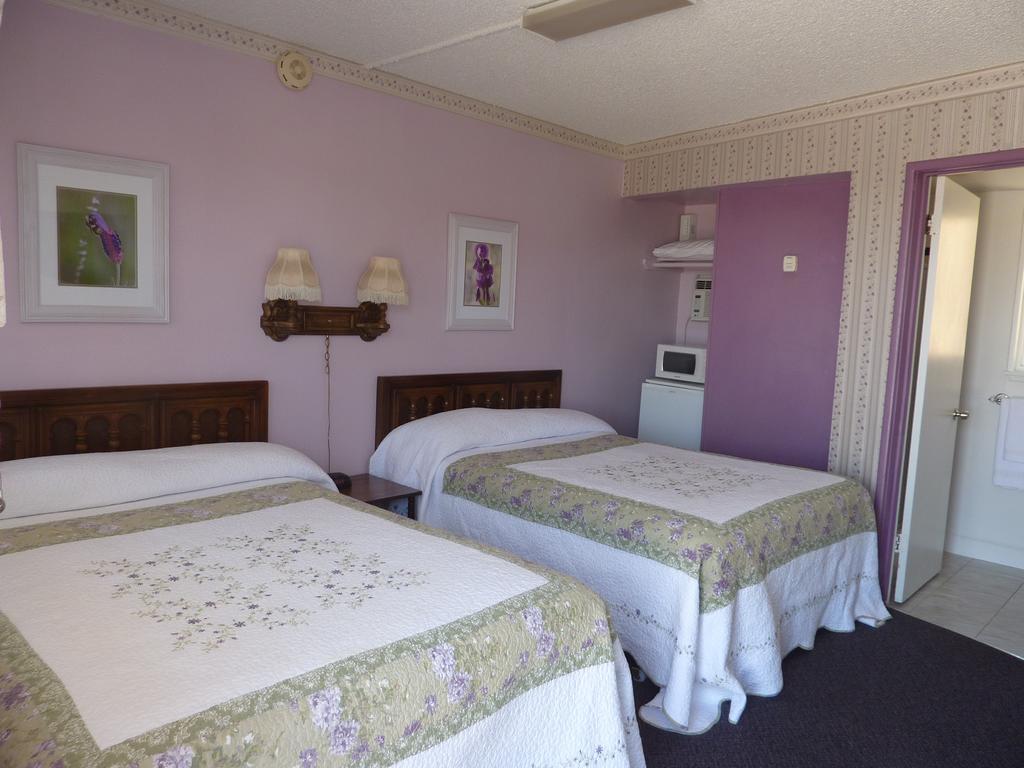 Sugarloaf Mountain Motel Virginia City Habitación foto